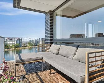 Luxury Apt with Harbor Views 2 - Kopenhagen - Balkon