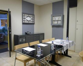Cit'Hotel des Messageries - Saintes - Comedor