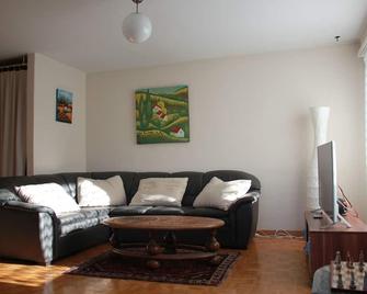 Top of Brig - Brig - Living room