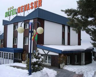 Hotel Nevasur - Pradollano - Gebäude