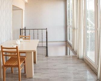 Blossom hostel - Tbilisi - Sala de jantar