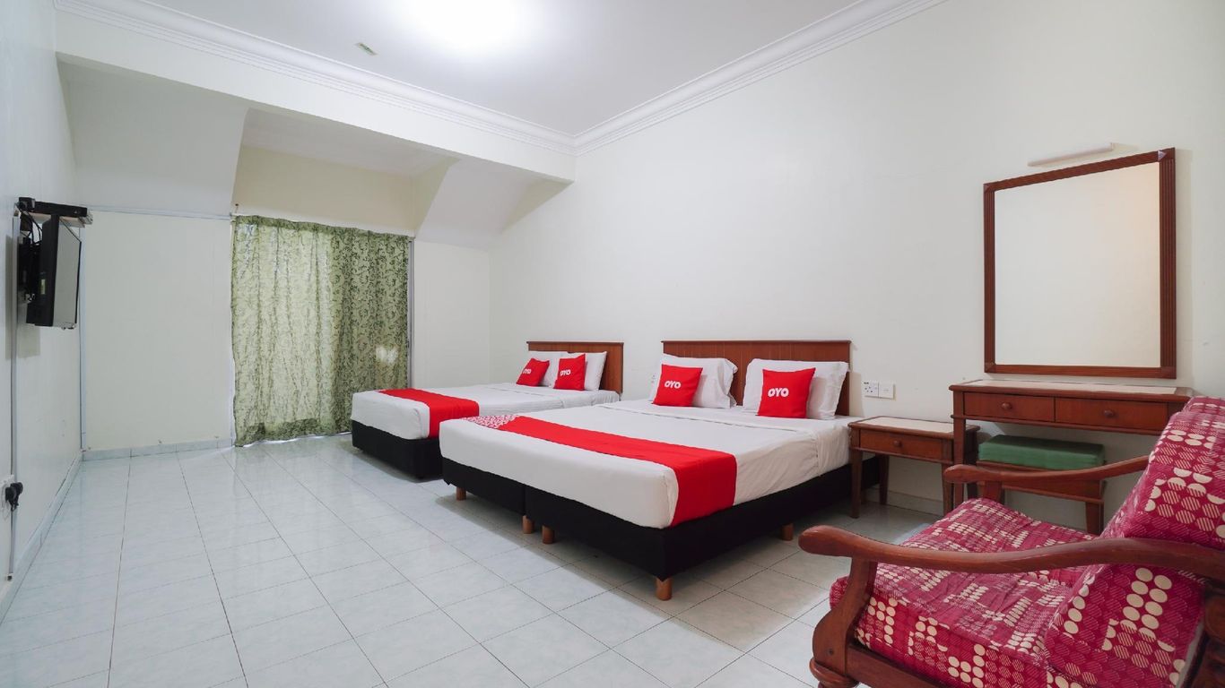 OYO Home 89484 Teluk Batik Resort