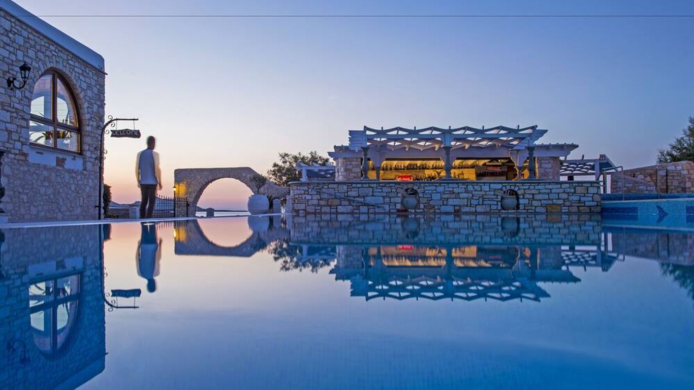 كونتاراتوس بيتش