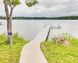 Lakefront Rhinelander Cottage With Priva - Райнлендер