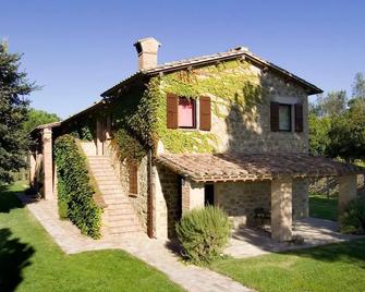 Poggio alle Vigne - Torgiano - Будівля