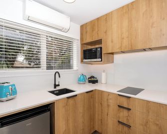 Colonial Manor Motel - Cromwell - Cucina