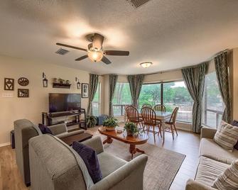 Crc 317 Timeless Tranquility - New Braunfels - Sala de estar