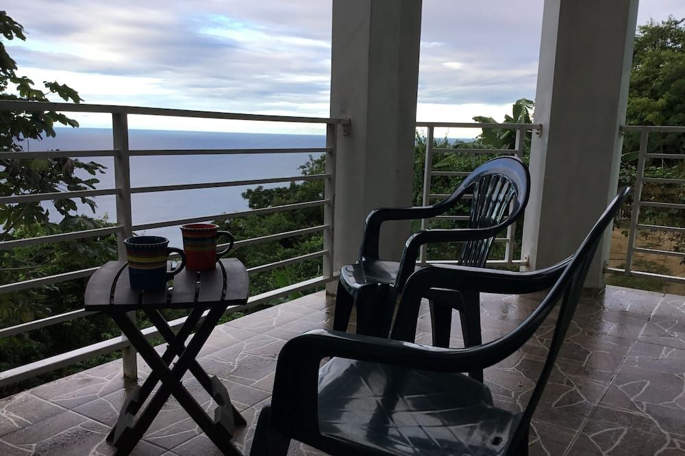 Saleabigail's Entire 2 Bedroom Apartments Sale, Sale - Road Town - מרפסת