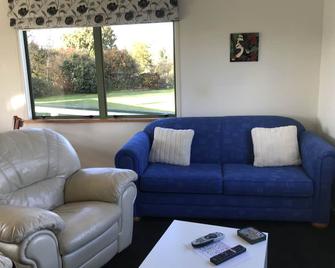 Bluebell Lodge And Cottage - Havelock North - Wohnzimmer
