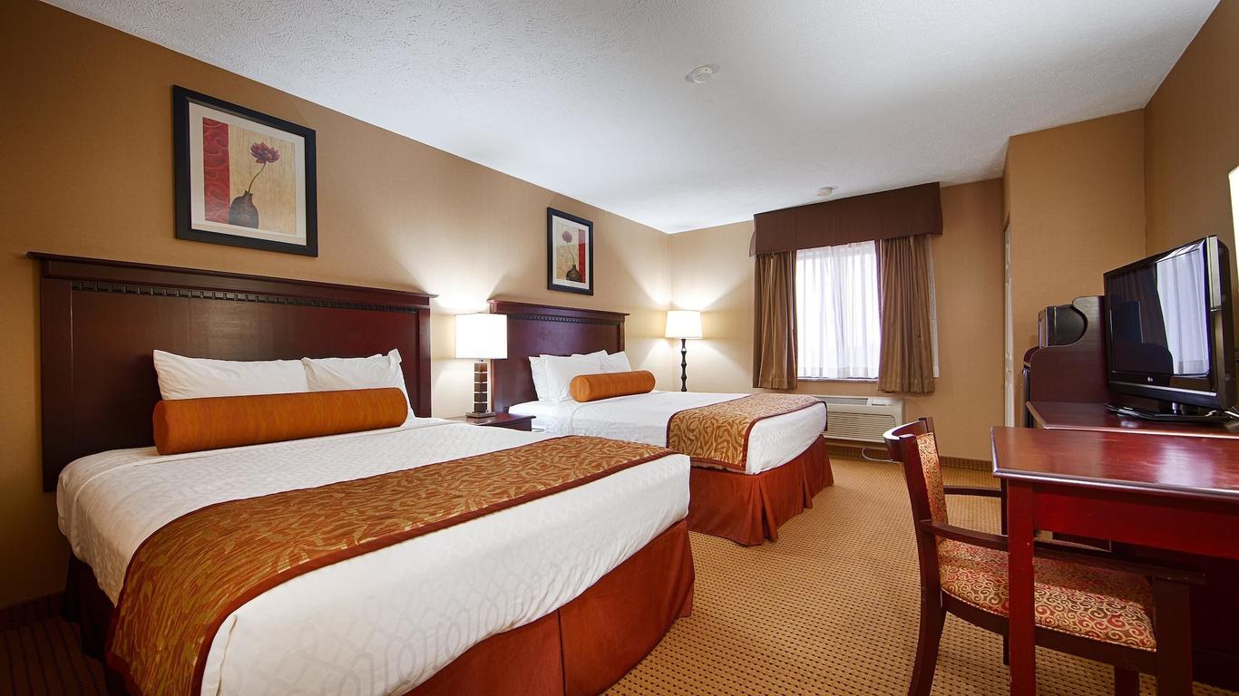 Hotel Lincoln Inn on Route 66 and near I-55