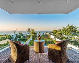 Bali Diamond Estates & Villas - Gianyar - Balcony