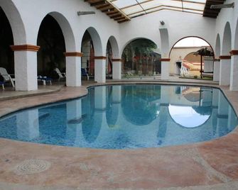 하시엔다 테펠칼리 호텔 무세오 & 스파 1870 - 테페예우알코 데 이달고 - 수영장