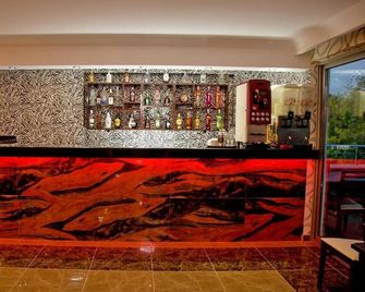 Oji Beach Hotel - Konakli - Rezeption