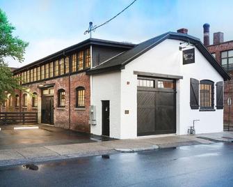 Dye House - Провіденс - Будівля