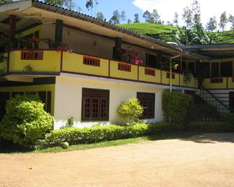 Madhusha Rest Hotel - Maskeliya - Building