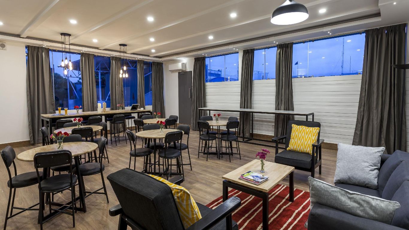 OYO Townhouse 011 Esplanade