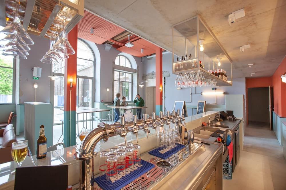 The People - Strasbourg - סטרסבור - בר