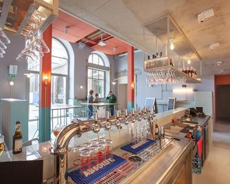 The People - Strasbourg - סטרסבור - בר