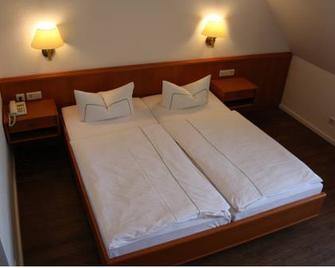 Landhotel Rügen - Samtens - Спальня
