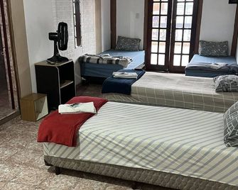 Haja Luz Casa Pousada No Centro De Itaqu - São Paulo