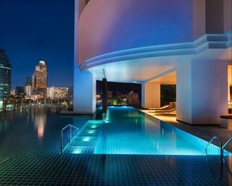 Millennium Hilton Bangkok - בנגקוק - בריכה
