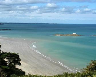 Bri29 - Poullaouen - Murmur-y-coed - Poullaouen - Playa