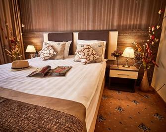 Hotel Sinaia - Sinaia - Habitación