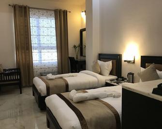 Hotel Bahia Heights - Bathinda - Bedroom