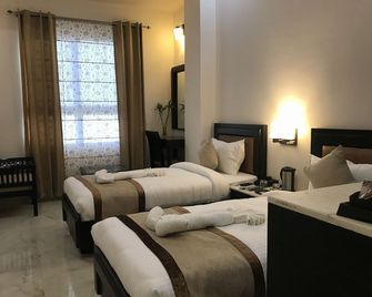 Hotel Bahia Heights - Bathinda