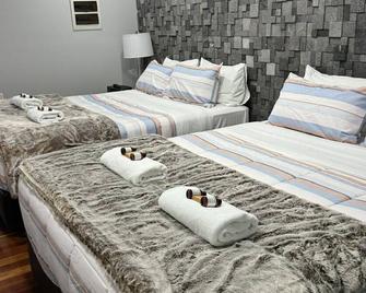 One Bedroom Wombat Lodge - Valentine