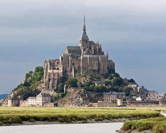 Exceptional Setting: Your Private Gite In A Character House In Normandy - Noues-de-Sienne - Edificio