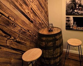 Carey Way Quarters - The Speakeasy - Pittsburgh - Huoneen palvelut