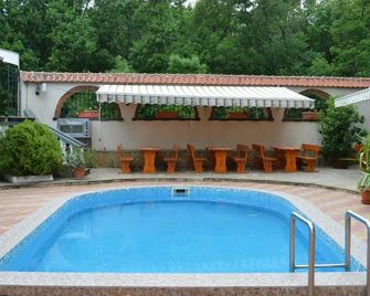Hotel Eos - Kiten - Pool
