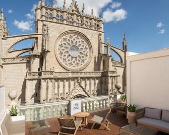 Puerta Catedral Suites - Sevilla - Balkon