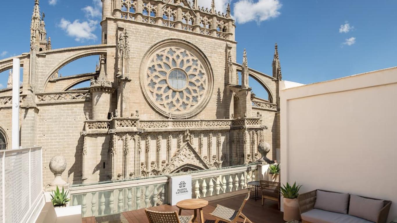 Puerta Catedral Suites