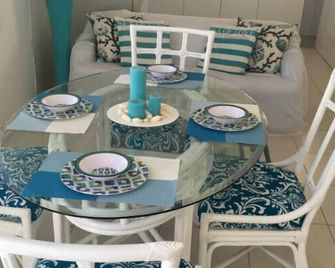 Cute beach apartment - Savaneta - Salle à manger