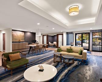 Fairfield Inn & Suites by Marriott Chesapeake - Chesapeake - Living room