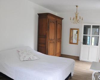Petite Maison Des Roses - Gite 2 Personnes - Brain-sur-Allonnes - Habitación
