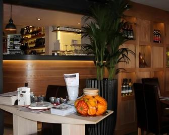 The George Hotel Stansted Airport - Bishop's Stortford - Bar