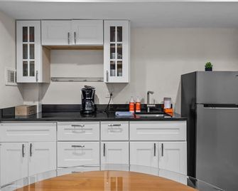 New Listing! Minutes to Pearl St | Boulder Retreat | Amazing Views - Boulder - Cocina