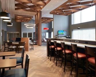 TownePlace Suites by Marriott Oshawa - Oshawa - Restaurant