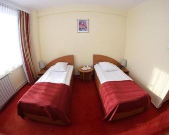 Hotel Dana - Satu Mare - Slaapkamer