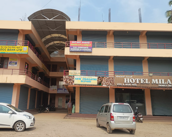R. R. Comforts, Boarding & Lodging Nelyadi - Ujire - Building