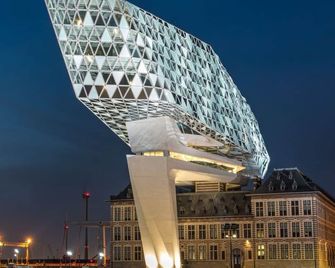 Luxe appartement - Antwerpen - Gebouw