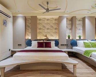 800 sq ft studio good for 4 to 6 adults. centrally located and fully equipped - Jaipur - Chambre