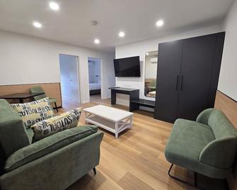 Parkview Motor Inn - Parkes - Wohnzimmer