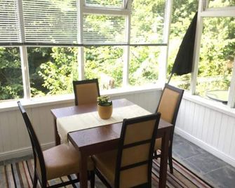 Scaurbridge Cottage - Thornhill - Їдальня