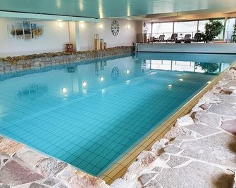 Sport Hotel Kenzingen - Kenzingen - Pool