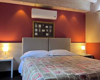 Le Coste mono 2 by Arbaspàa - Deluxe Apartments centre of Manarola - Manarola - Habitación