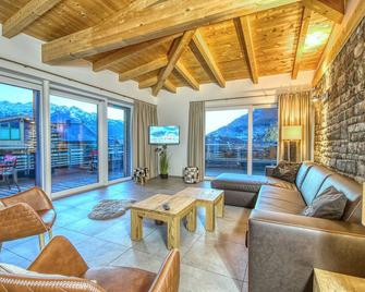 Ski And Golf Resort Zell Am See - Zell am See - Living room